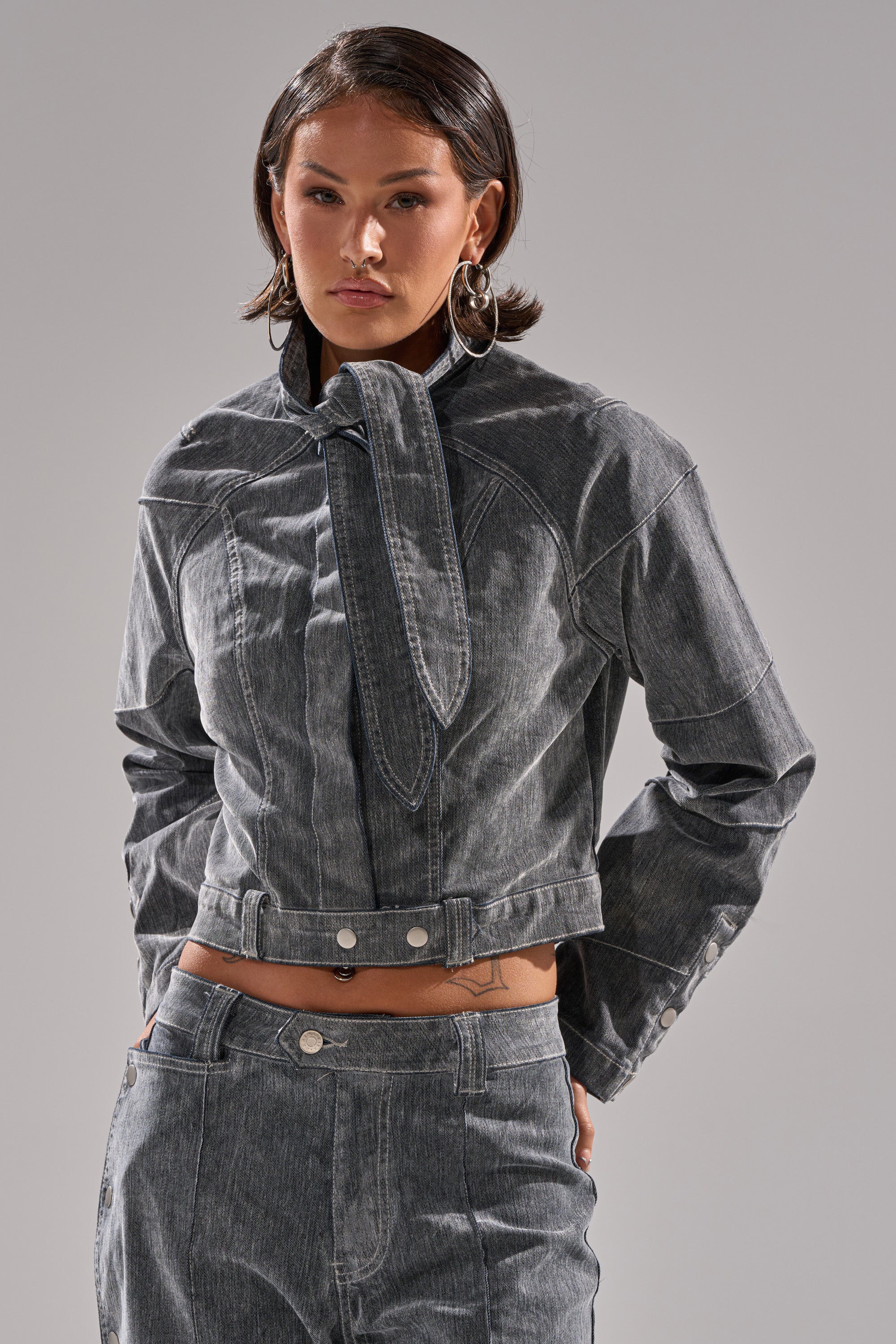 CATCHING EYES VELVET DENIM BLOUSE
