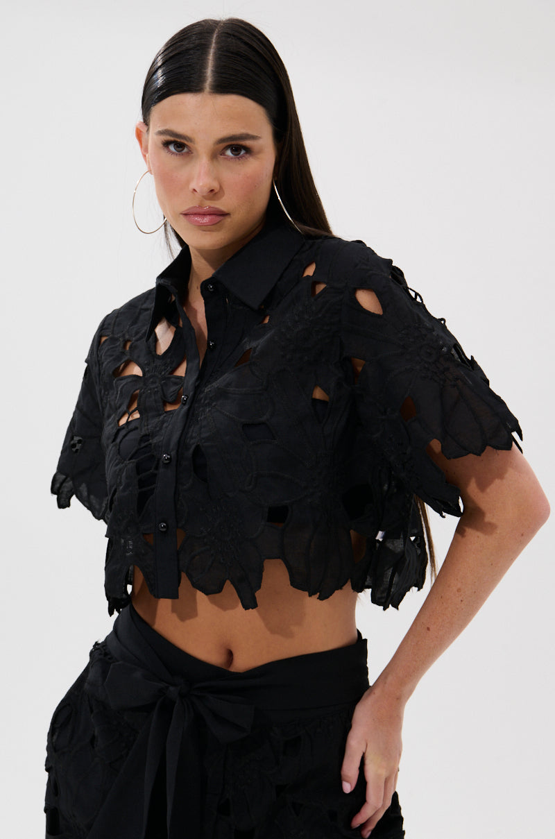 DOLLY FLORAL BUTTON DOWN BLOUSE