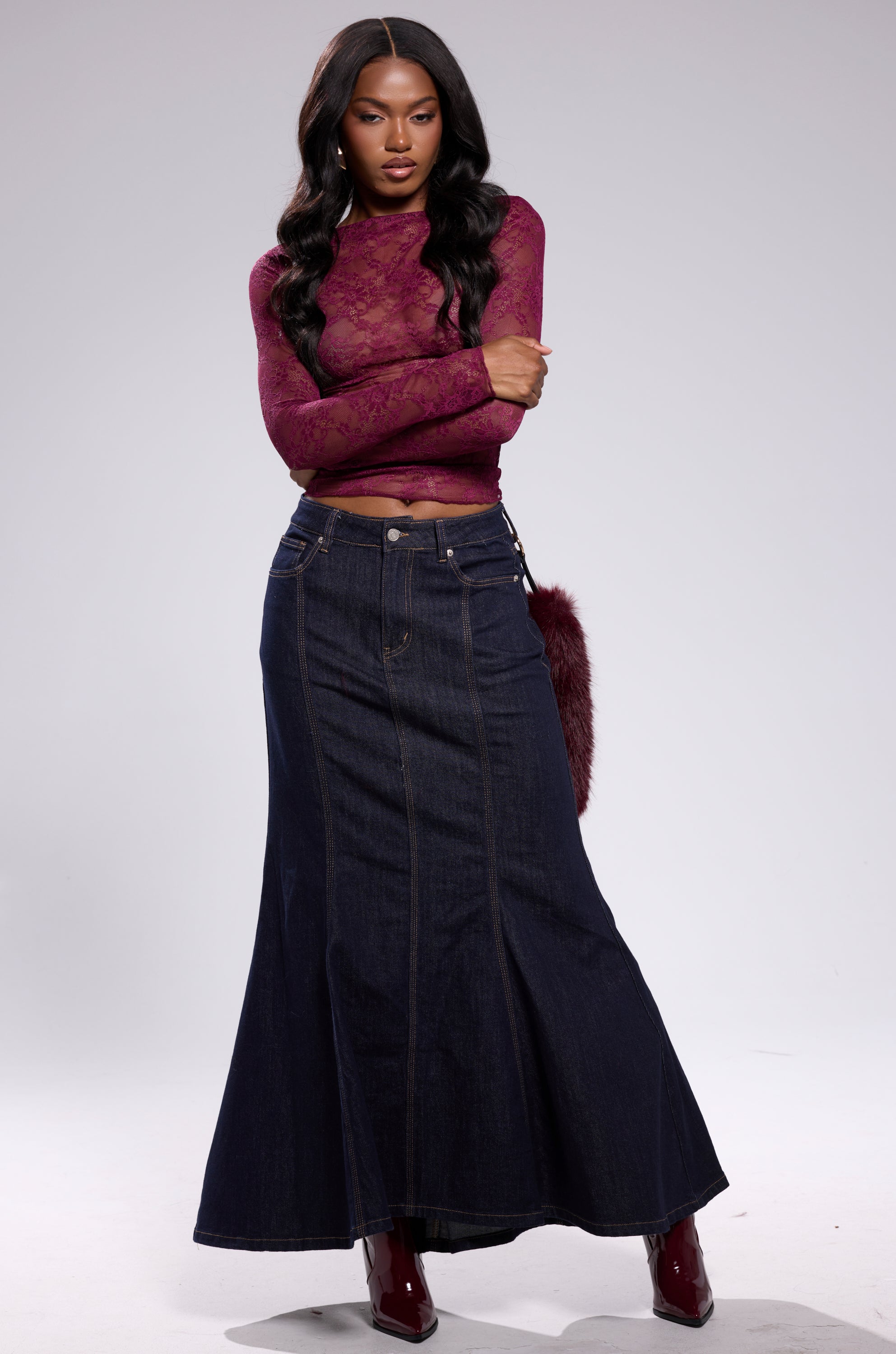ESSENTIAL LACE LONG SLEEVE TOP IN PLUM