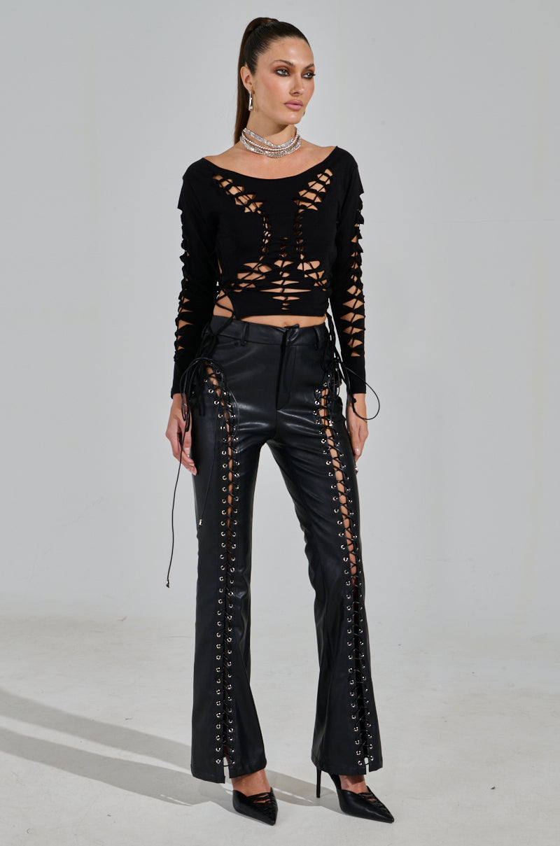 RIP ME OUT DISTRESSED LONG SLEEVE TOP