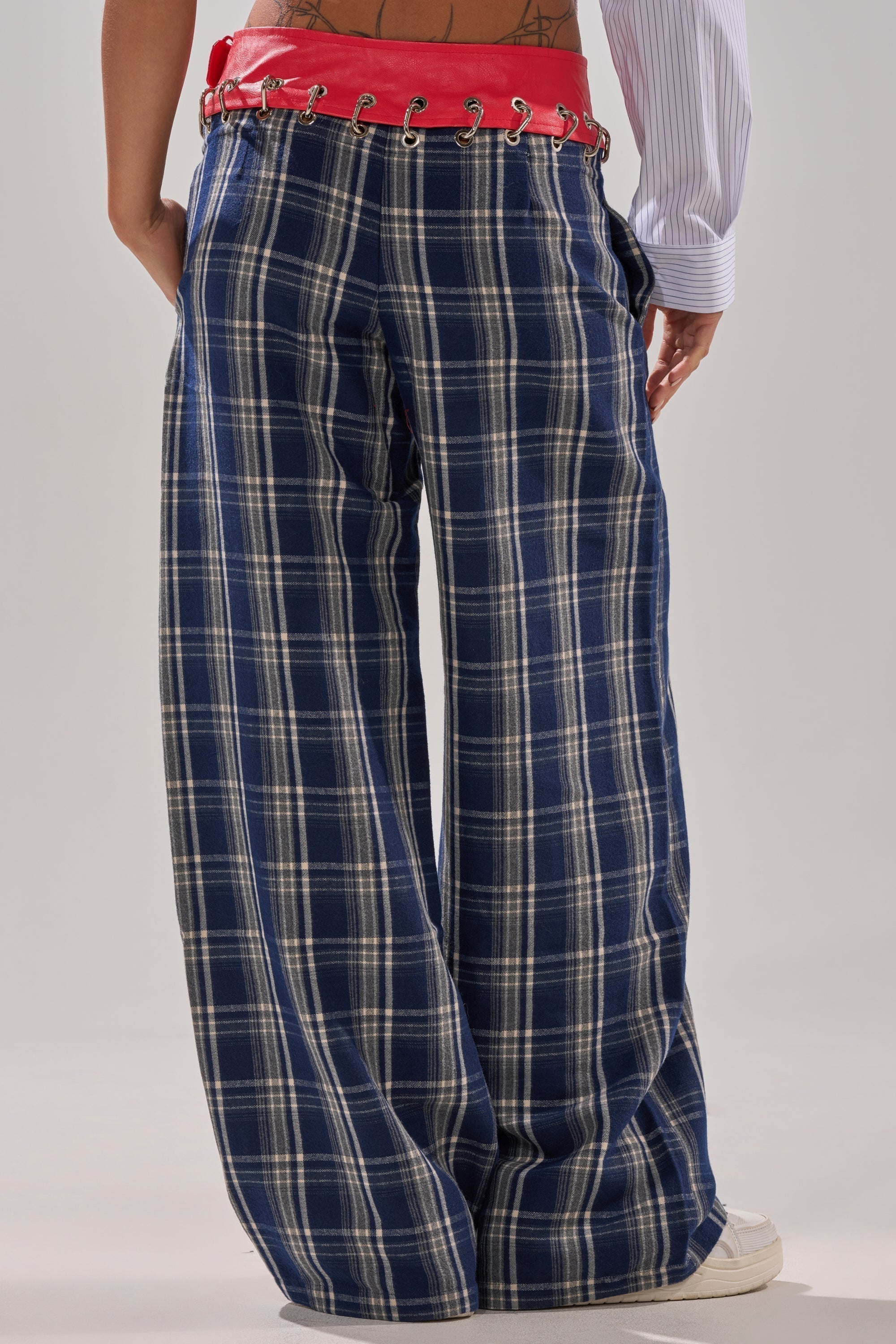 FREE STYLE LIFE PLAID TROUSER