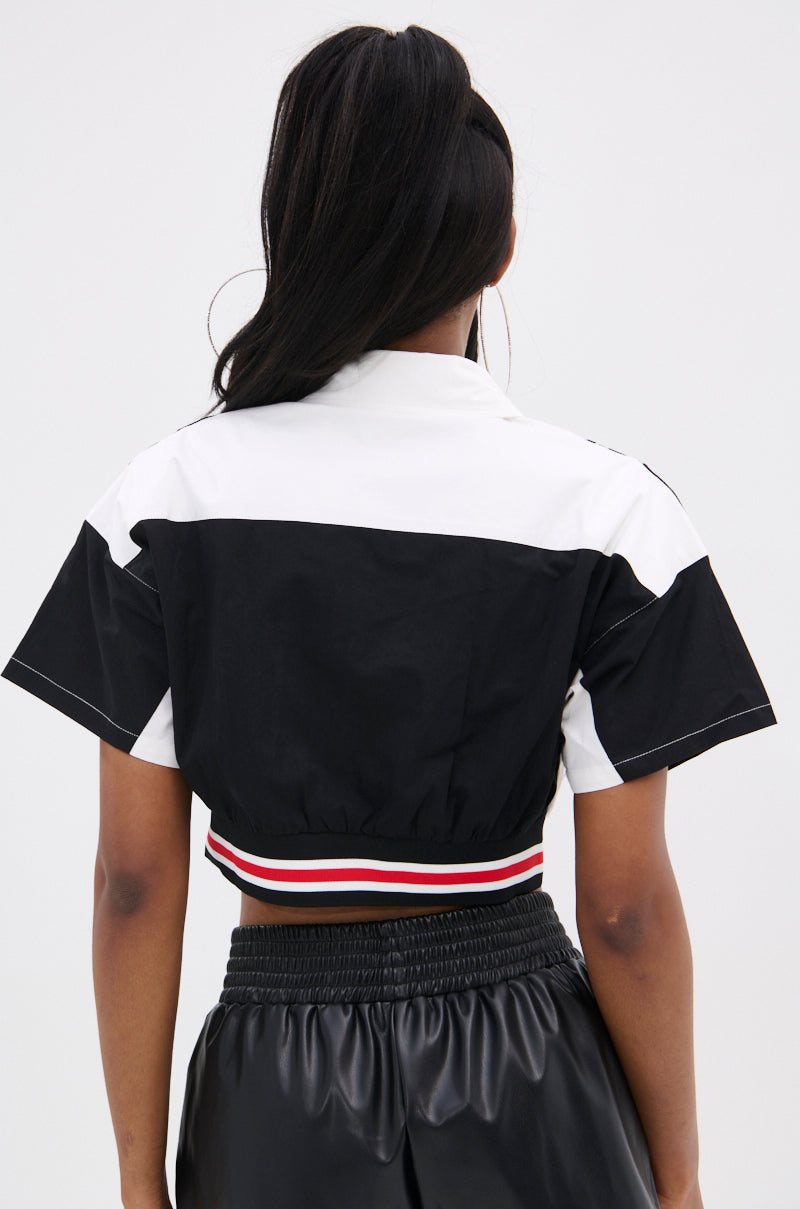 OFFICIAL DUTY CROPPED BUTTON DOWN TOP