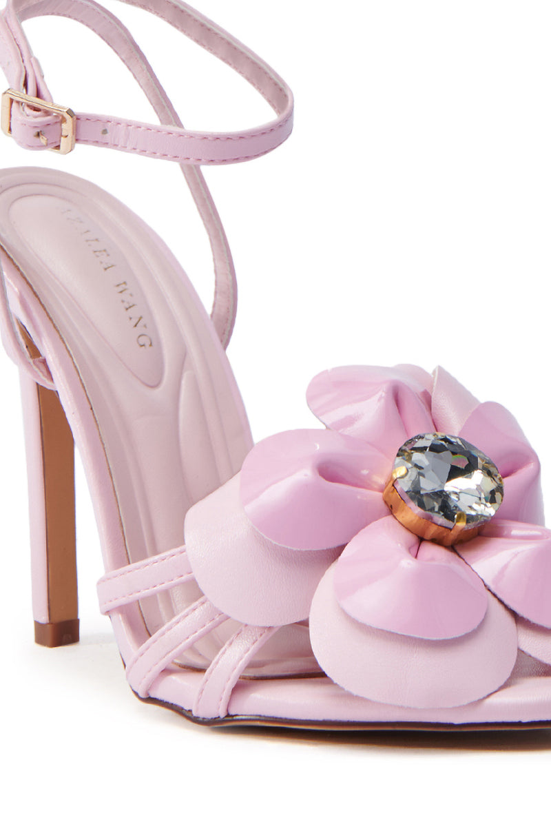 AZALEA WANG TAWNEE PINK FLORAL SANDAL