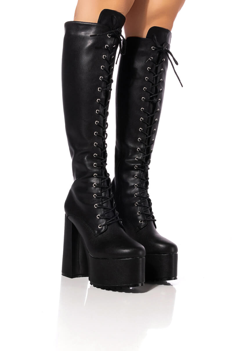 AZALEA WANG PRECIOUS CHUNKY LACE UP BOOT IN BLACK