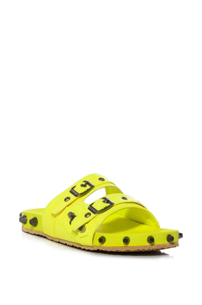 COMBOO EMBELLISHED FLAT SANDAL LIME