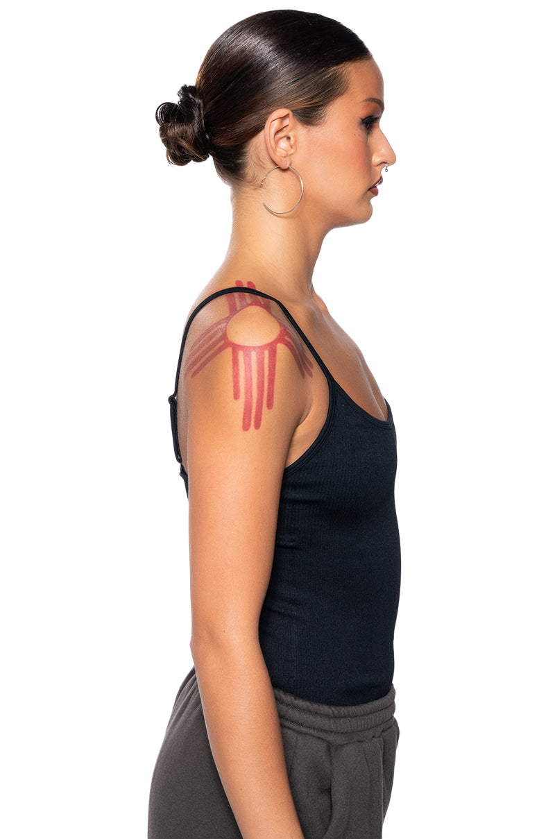 PAXTON SEAMLESS STRAPPY SCOOP NECK BODYSUIT