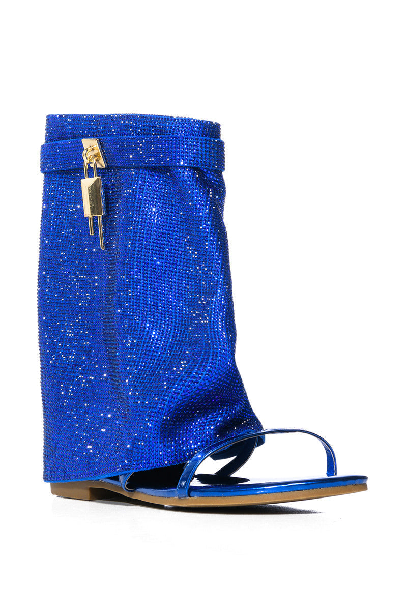 CAPE ROBBIN SHES DIFFERENT RHINESTONE SHEATH SANDAL IN BLUE